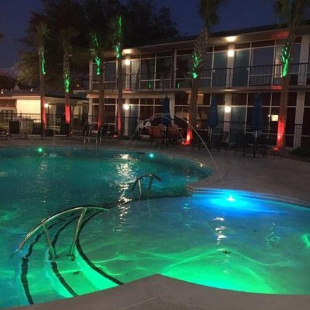 Mother Earth Motor Lodge كينستون المظهر الخارجي الصورة